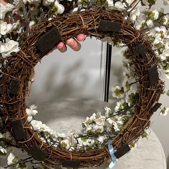 Pottery Barn Faux Plum Blossom Wreath - White - Picture 9 of 10